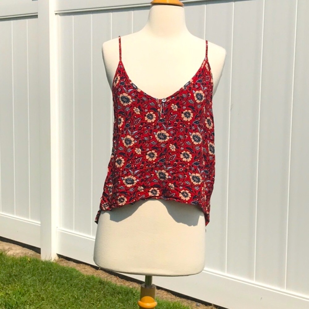 Arnhem Red Navy Floral Keyhole Button Camisole with Adjustable Straps Size 14